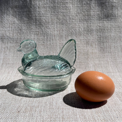 Nesting Hen Bowl & Lid - CLEAR DIAMOND | Hand Blown Glass - Colombia