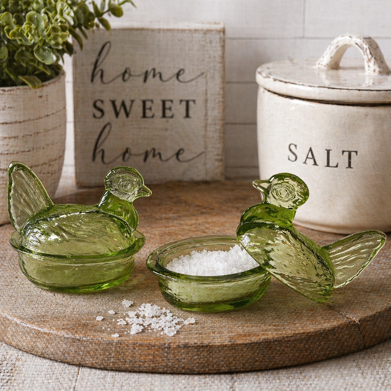 Nesting Hen Bowl & Lid - EUCALYPTUS | Hand Blown Glass - Colombia