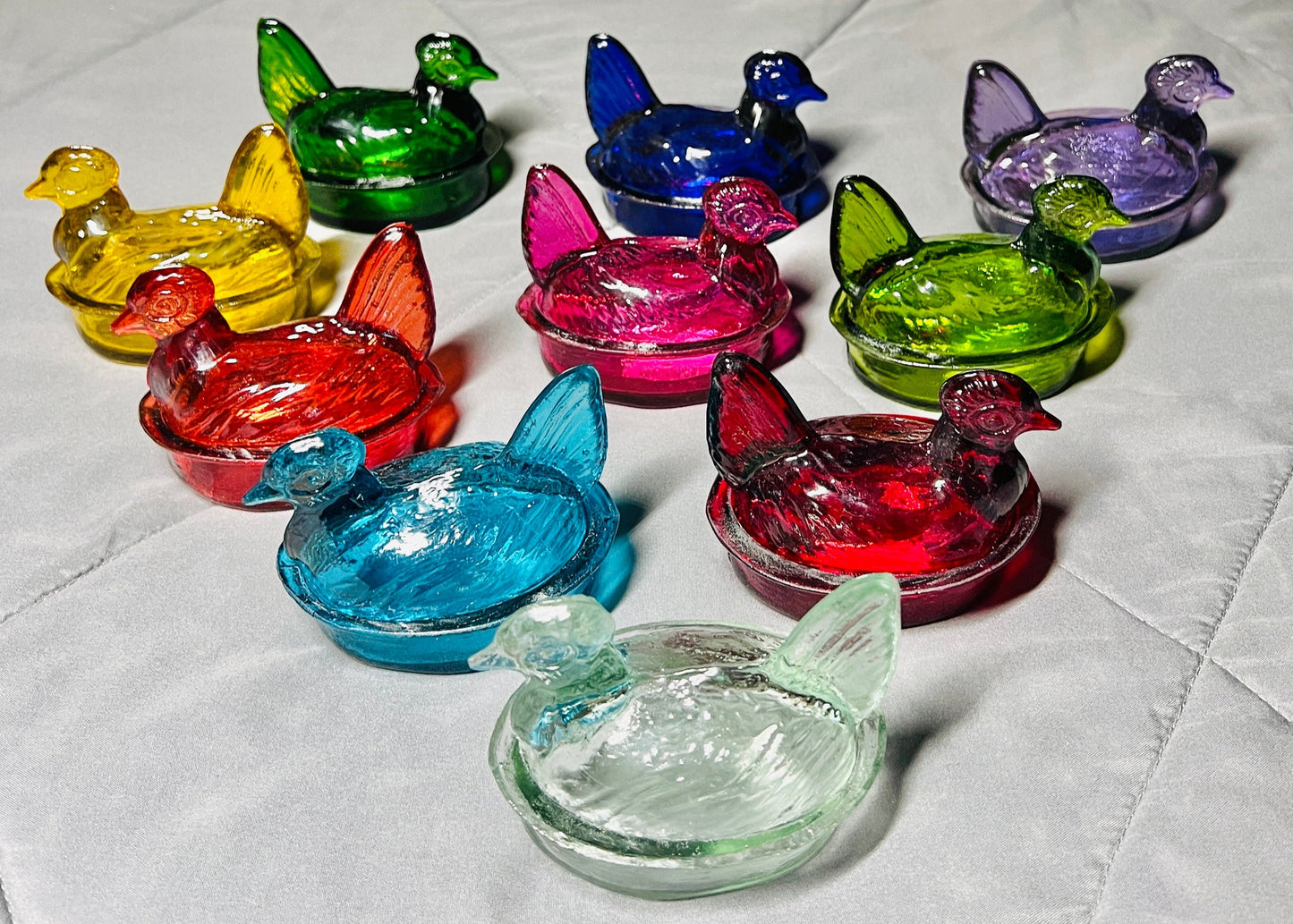 Nesting Hen Bowl & Lid - GREEN APPLE | Hand Blown Glass - Colombia